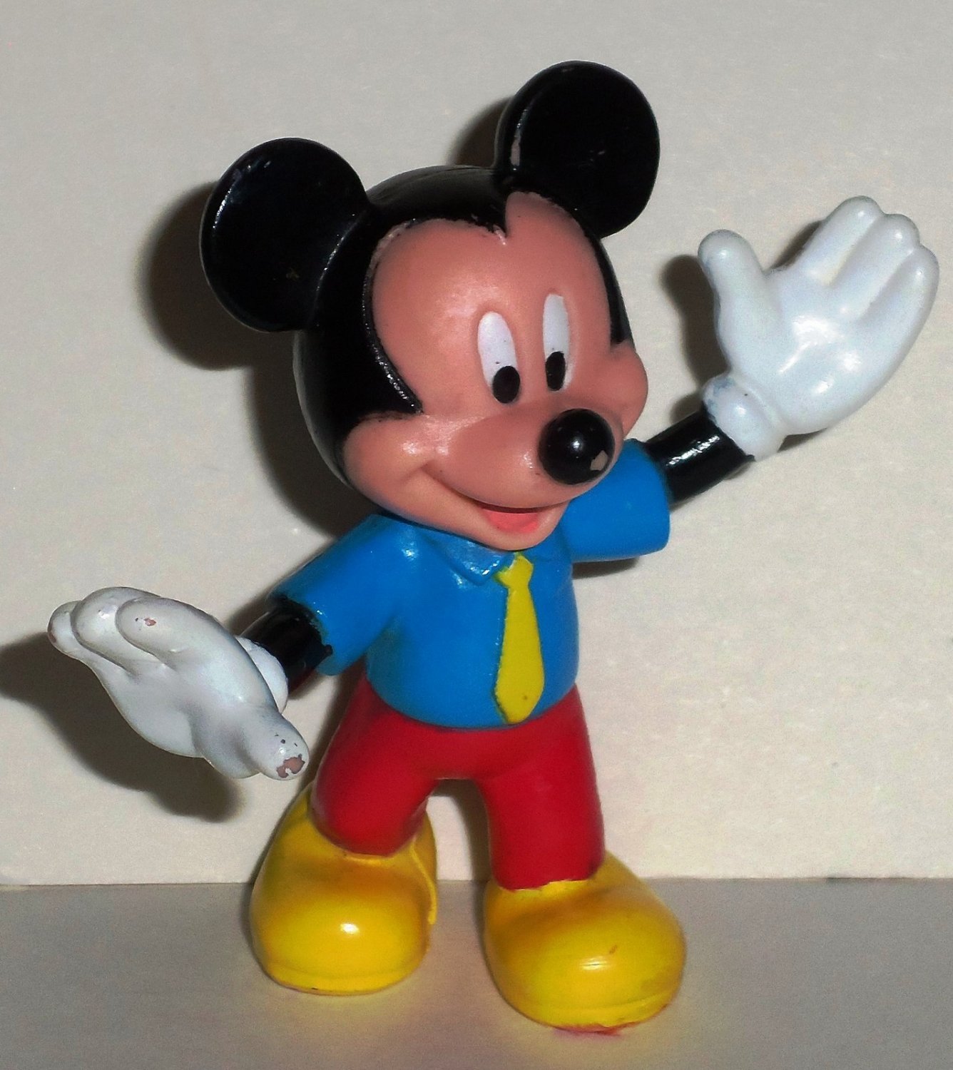 Disney Mickey Mouse Blue Shirt Yellow Tie PVC Figure Loose Used