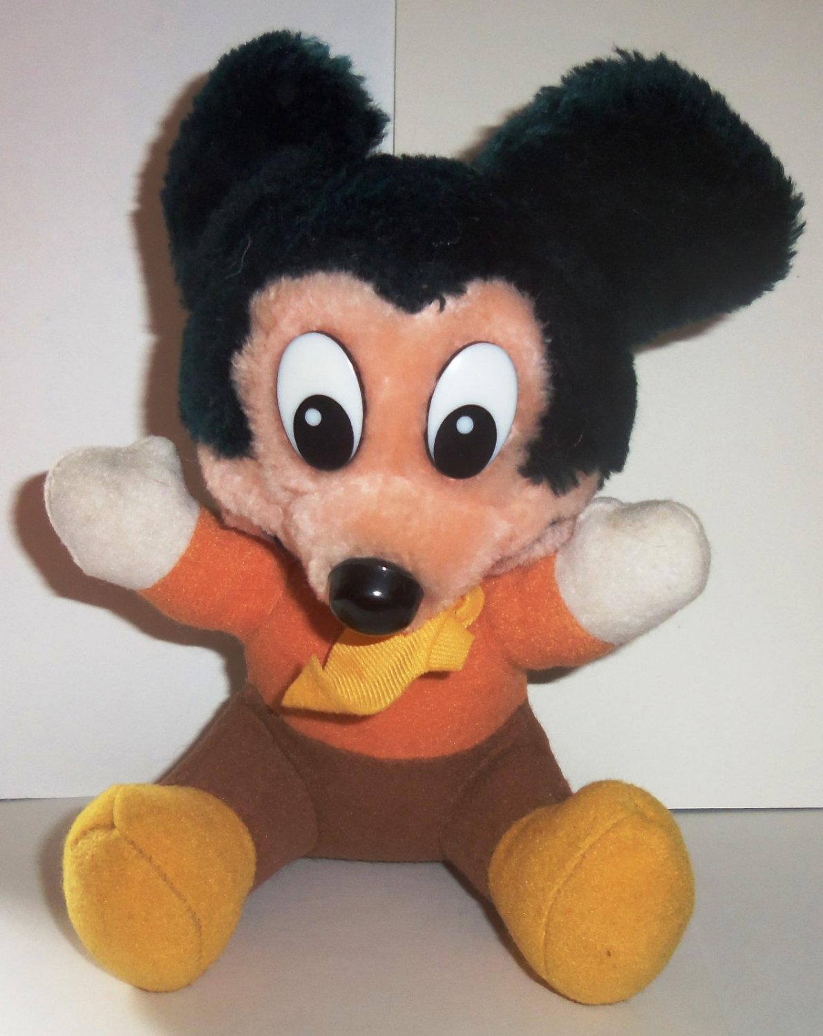 christmas mickey mouse plush 2020