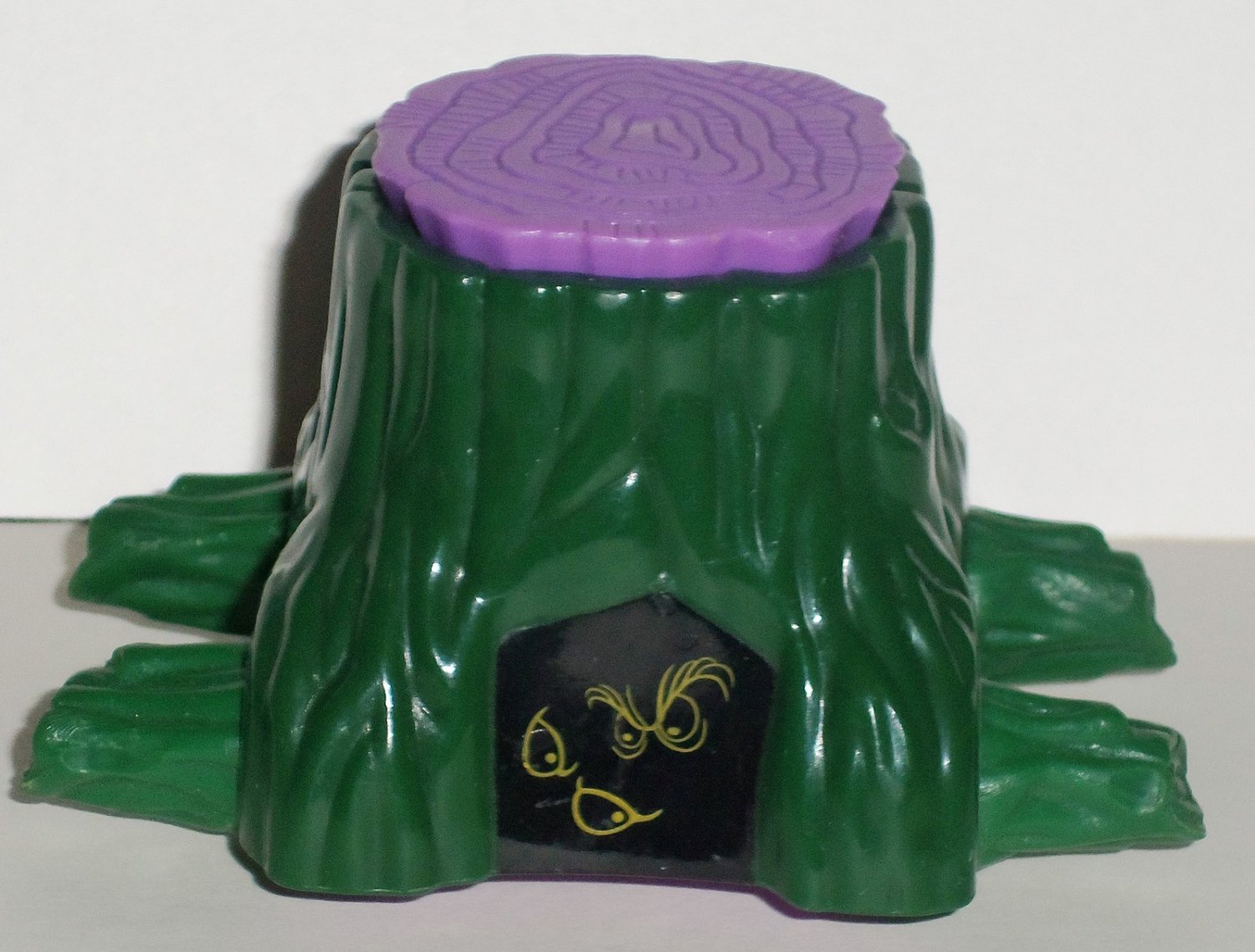 Wendy's 1998 Scooby Doo Zombie Island in Tree Stump Kids' Meal Toy