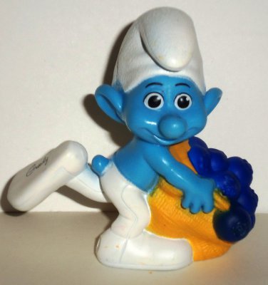 McDonald's 2011 Smurfs Greedy Smurf PVC Figure Happy Meal Toy  Loose Used