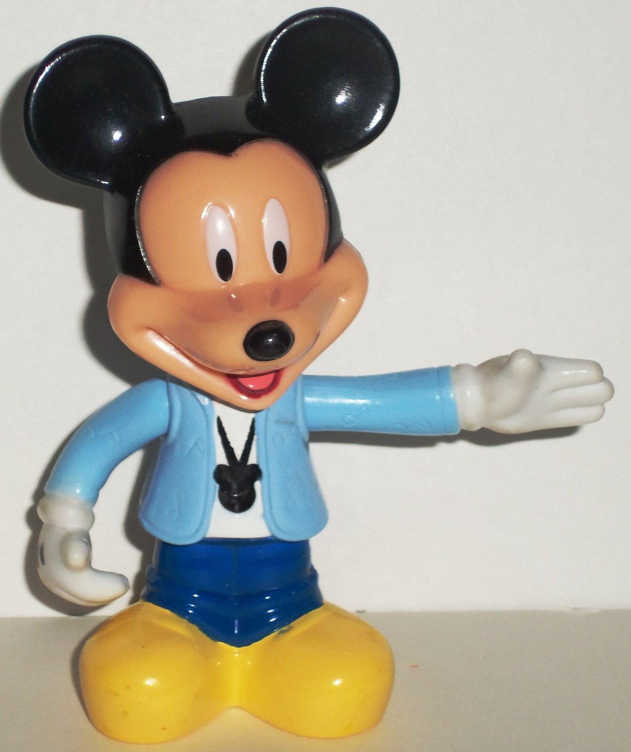 mickey and minnie plastic figures