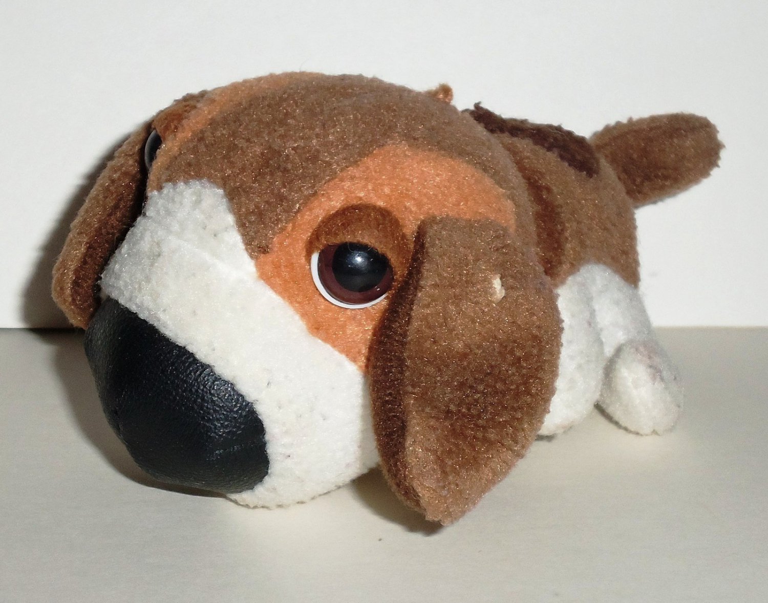 Beagle #6 2003-2004 The Dog McDonalds Happy Meal Plush Toy 