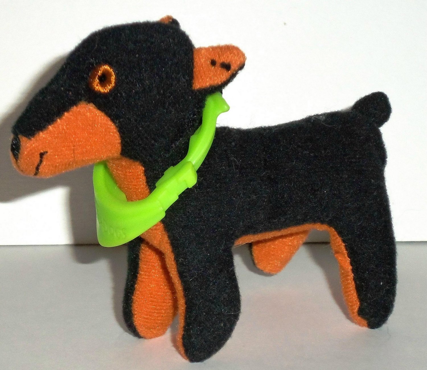 McDonald's 2009 Hotel for Dogs Henry Happy Meal Toy No Swing Tag Loose Used