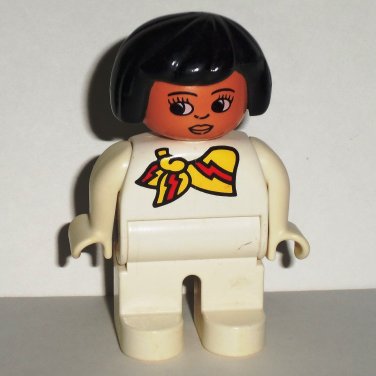 Lego 4555pb112 Duplo Girl Figure  White Top & Legs Yellow Red Scarf Black Hair Loose Used