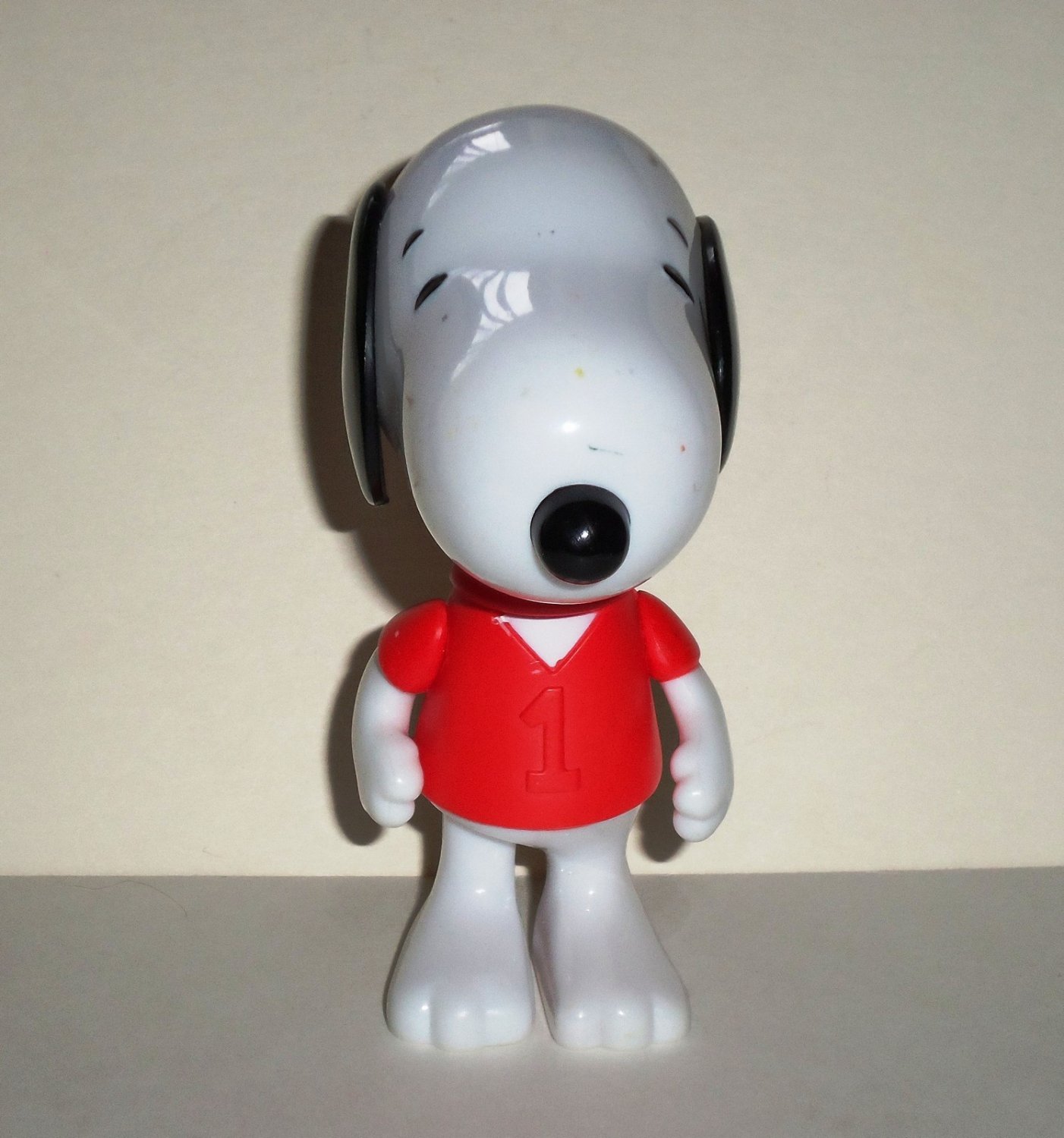 Burger King 2007 Snoopy Soccer Snoopy Kids' Meal Toy Figure Only Peanuts Loose Used