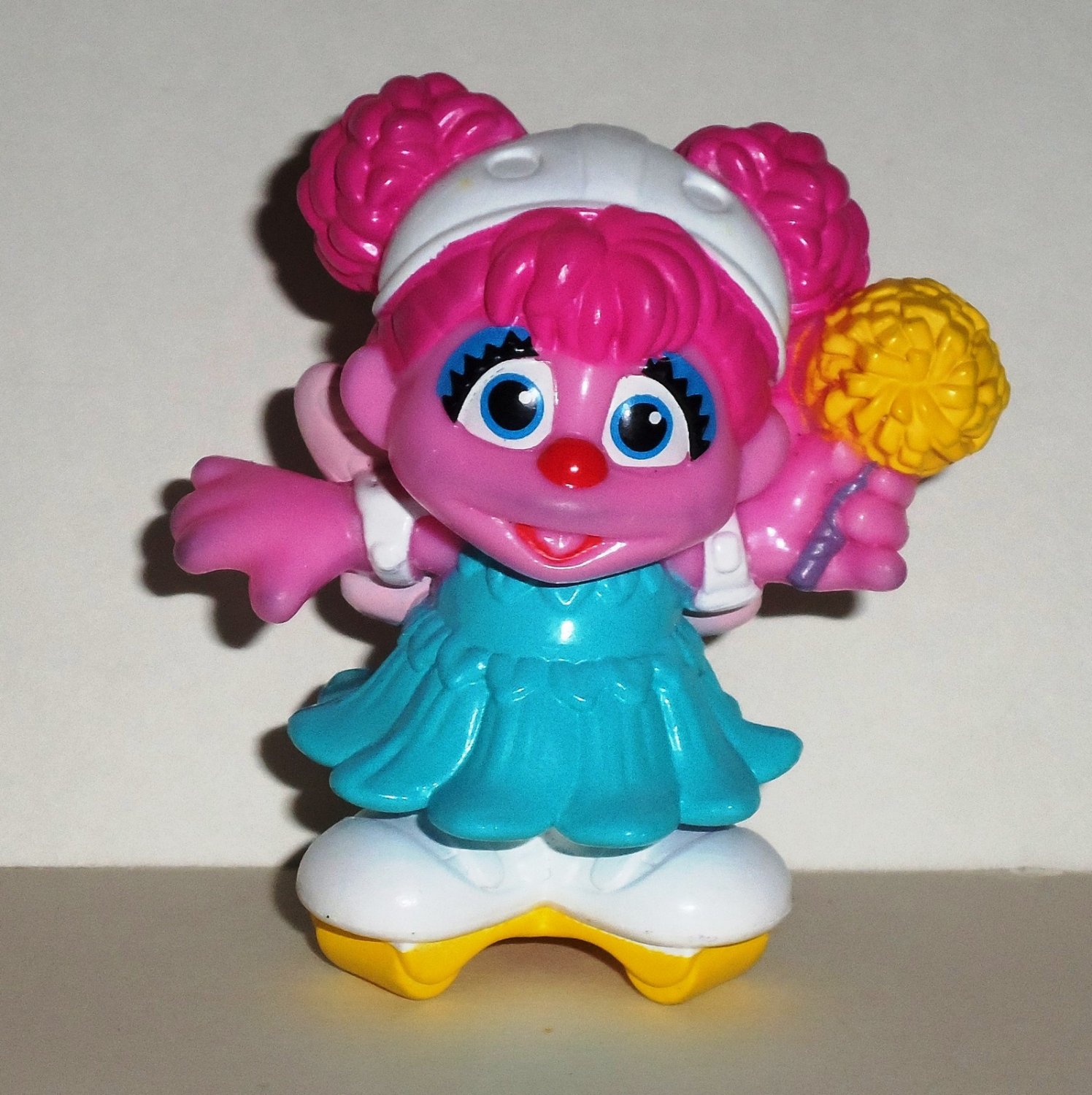 Playskool Sesame Street Abby Cadabby Figure from Skating Friends 2-Pack ...