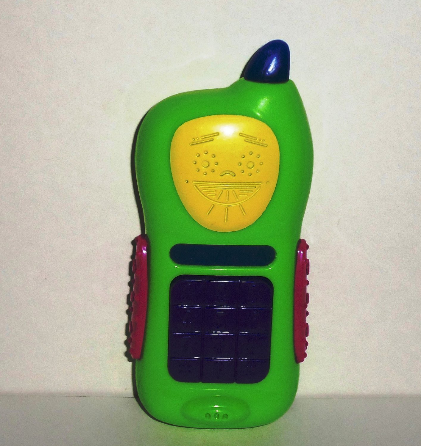 Wendy's 2006 Cell Phone U3 Kids Meal Toy Loose Used