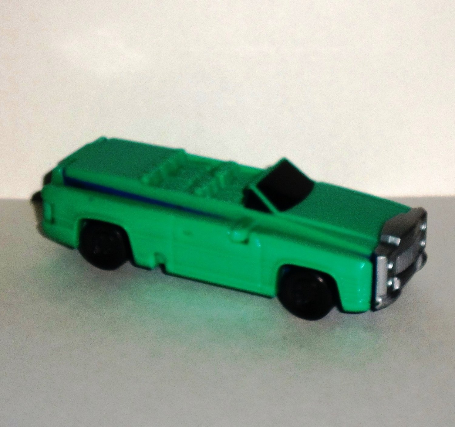 Avon Kids 2in1 Transforming Vehicle Car Toy Loose Used