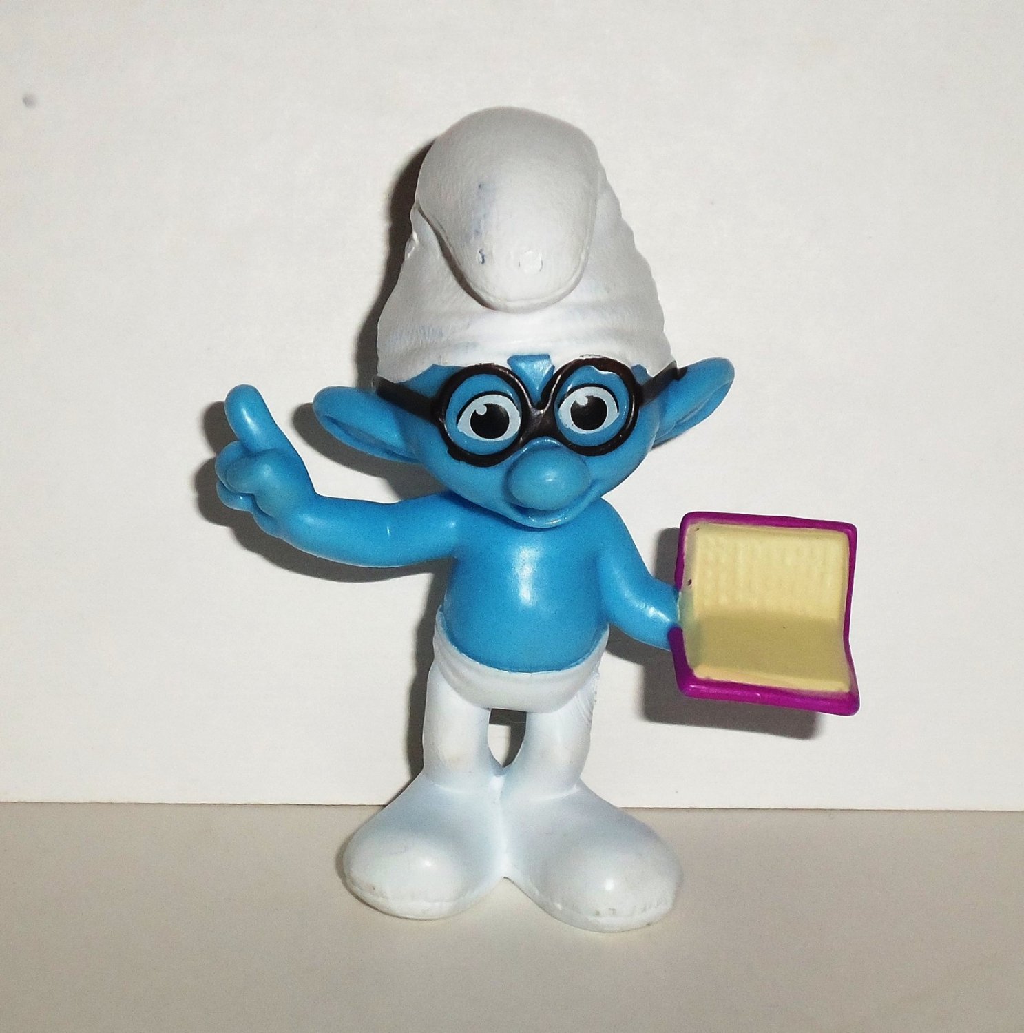 dated 2013 010-82 Details about   McDonald's Meals Toy Smurfs Brainy 