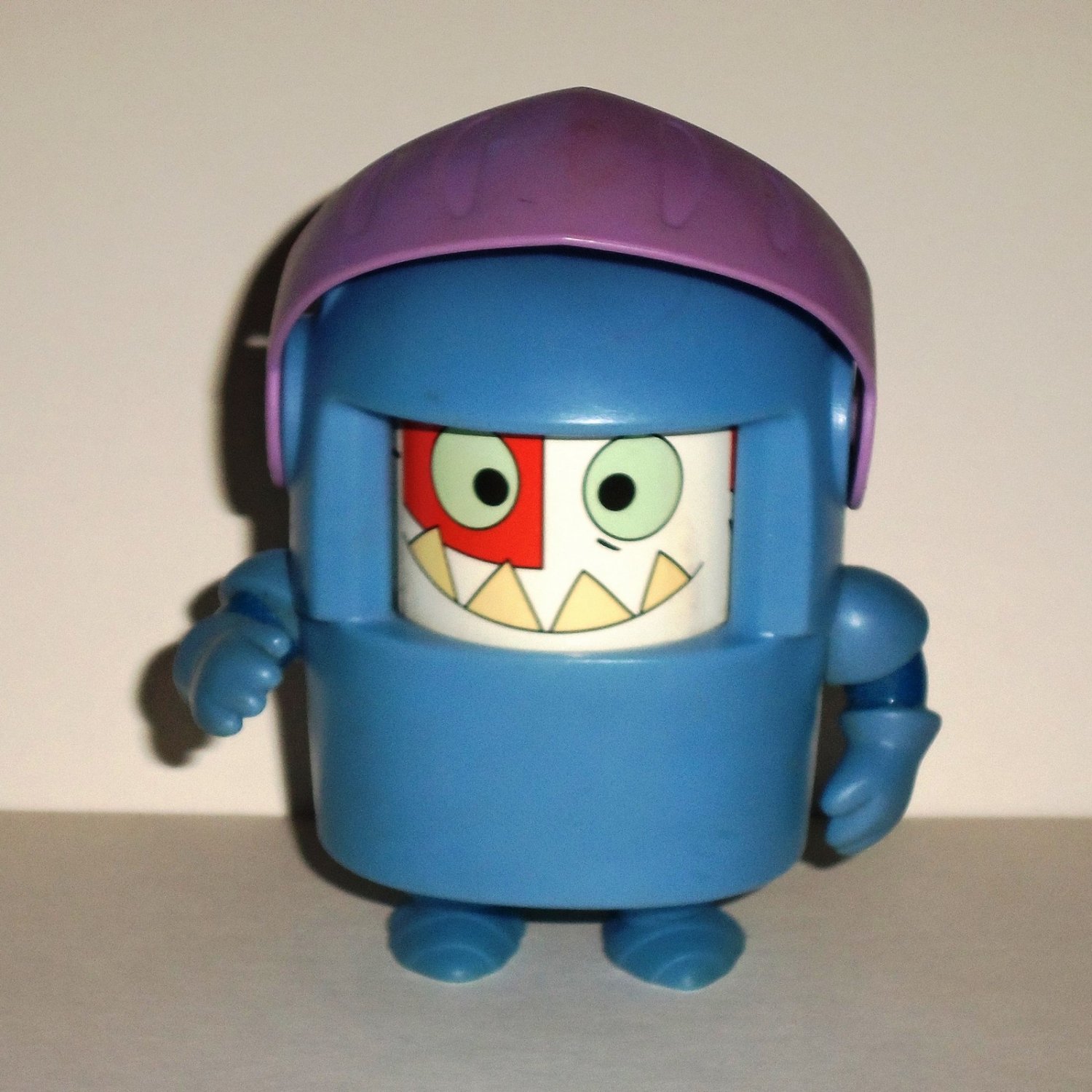 cartoon cat mcdonalds toy