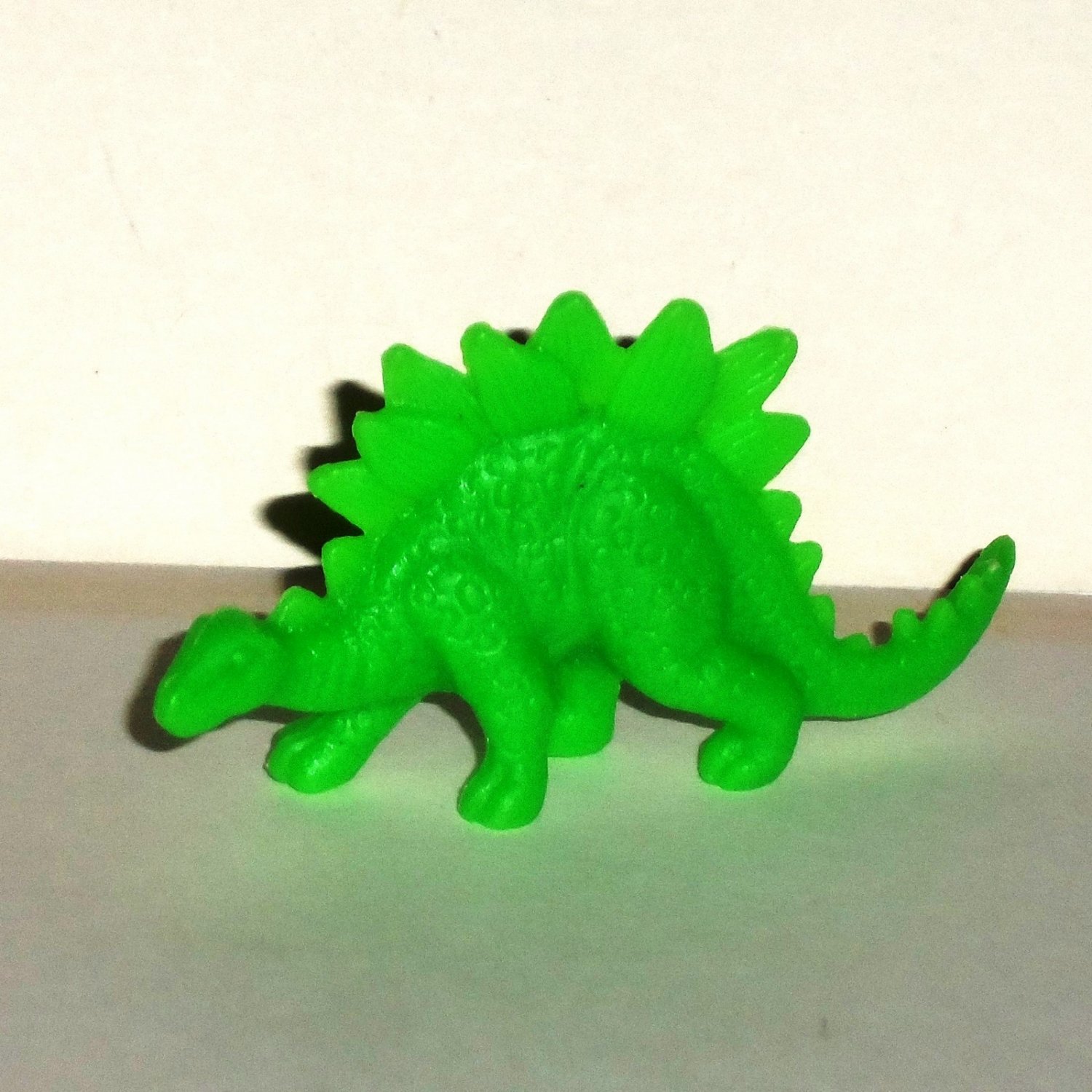 Stegosaurus Bright Green 2.75