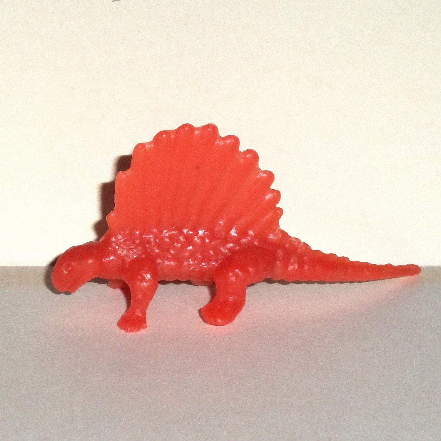 Dimetrodon Pale Red 2.75