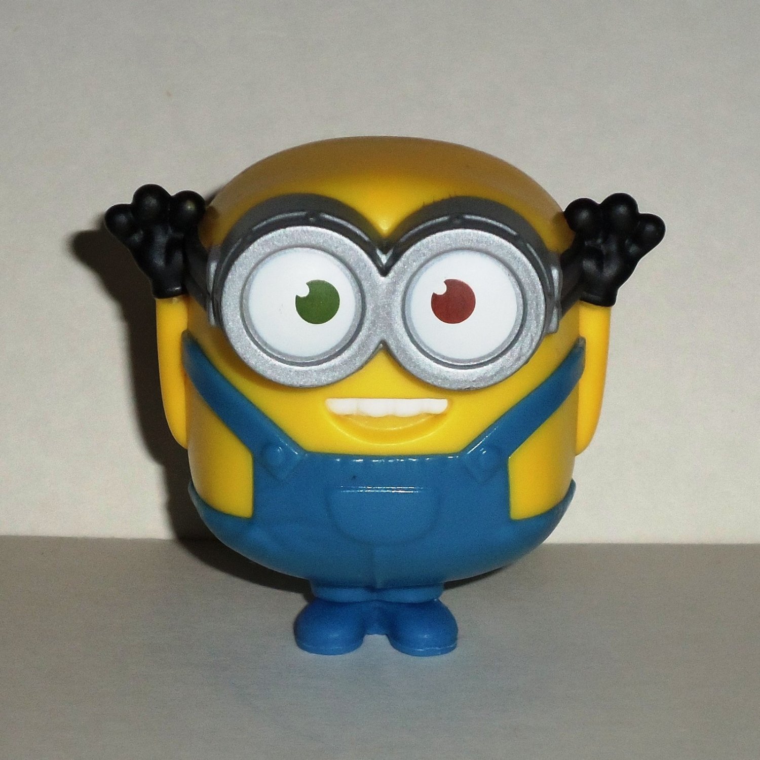 MINION MINIONS BOB PARLANTE GADGET HAPPY MEAL DI MCDONALD'S 2015 BATTERIE  SCARIC