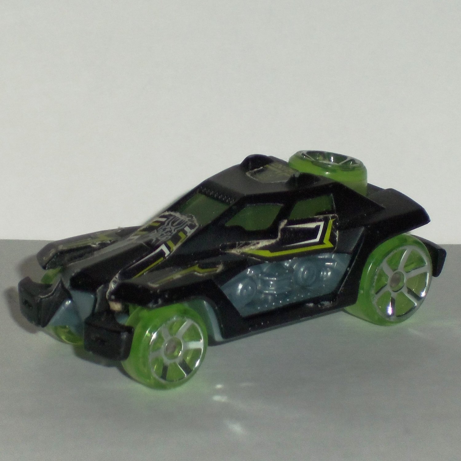 McDonald's 2005 Hot Wheels RD-04 Car Happy Meal Toy Loose Used.