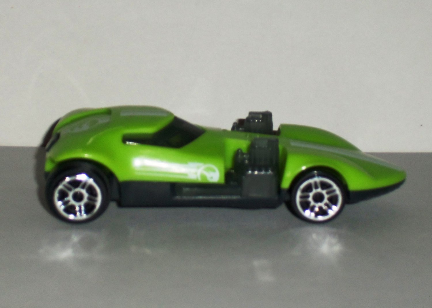 McDonald's 2015 Hot Wheels Twin Mill Car Happy Meal Toy Pull Back Loose