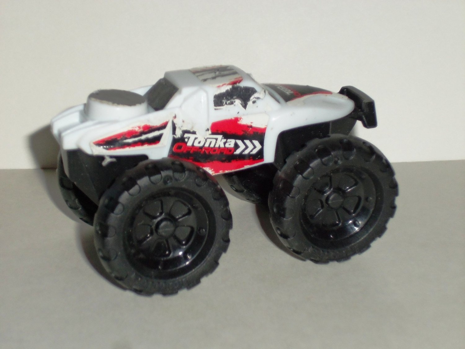 Wendy's 2014 Tonka Off Road Tonka Class 1 Truggy Truck Kids Meal Toy ...