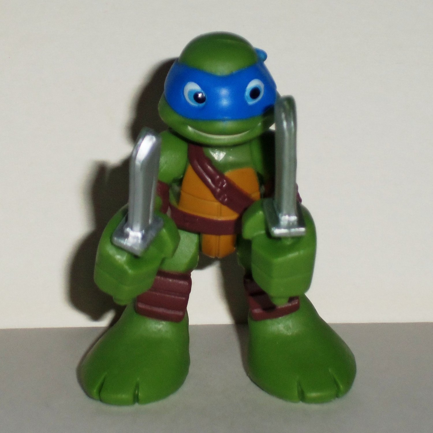 Teenage Mutant Ninja Turtles Half-Shell Heroes Leo Action Figure