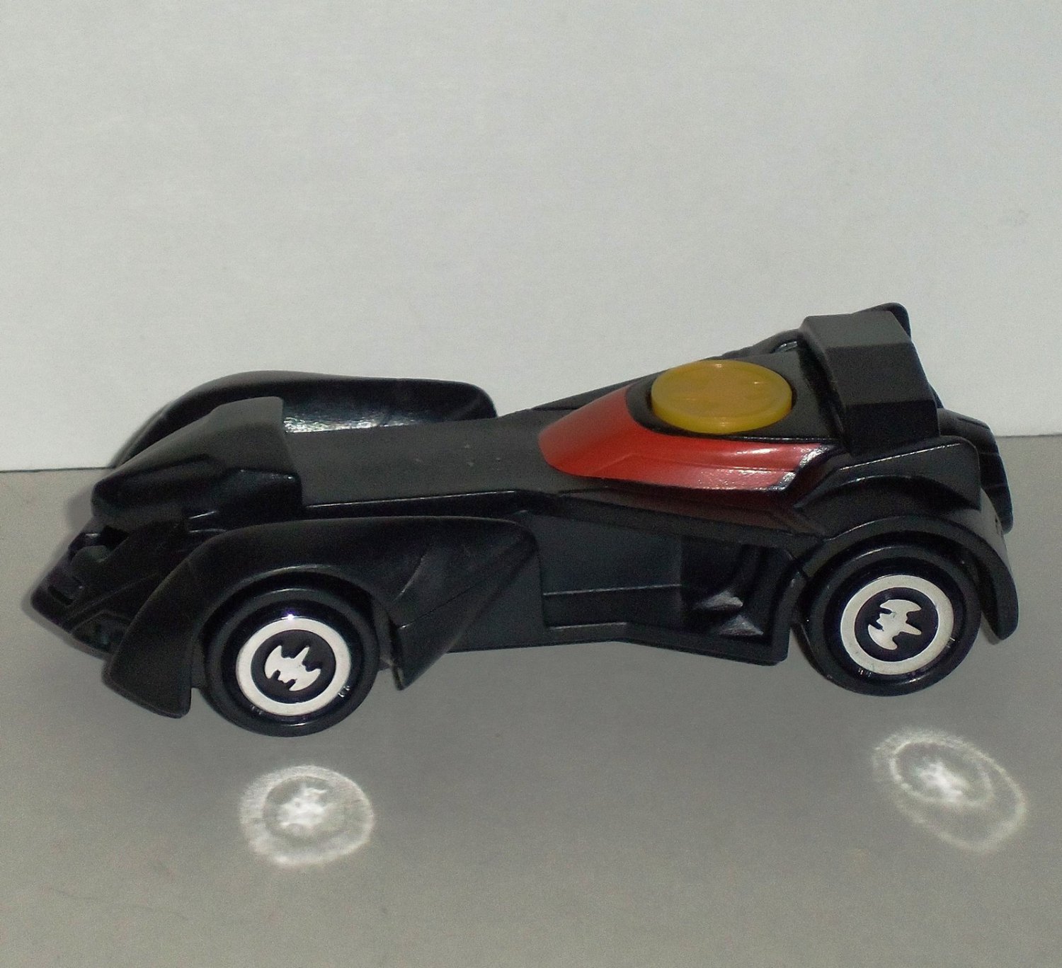 NEW MINT Never Played With Details about   McDonalds Happy Meal Toy-Batman Batmobile Movie Car 