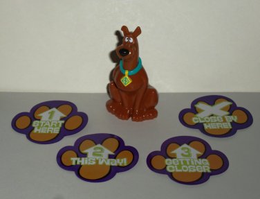 Wendy's 2014 Scooby Doo Plastic Figure w/ 4 Clue Cards Only Kids' Meal Toy Loose Used