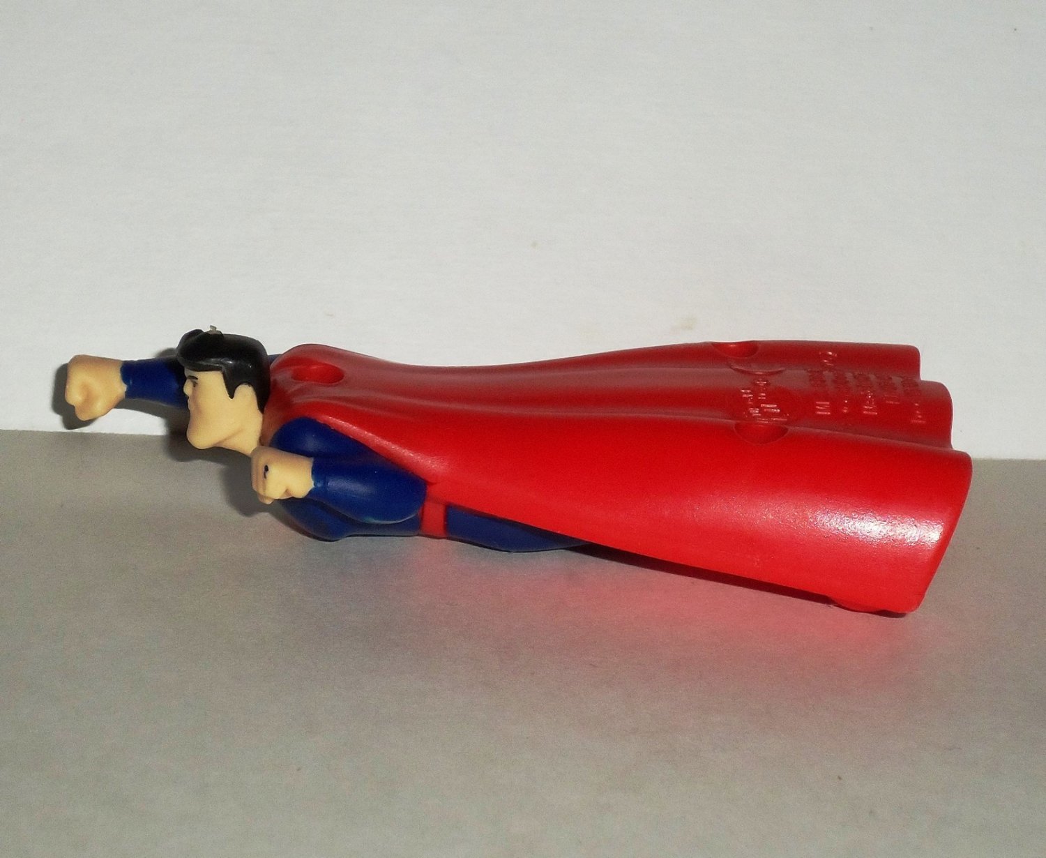 Details about   Burger King DC Comics Flying Pullback Superman on Wheels 