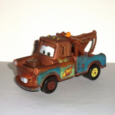 Mattel V2798 Disney Pixar Cars 2 Race Team Mater Truck Vehicle Loose Used A