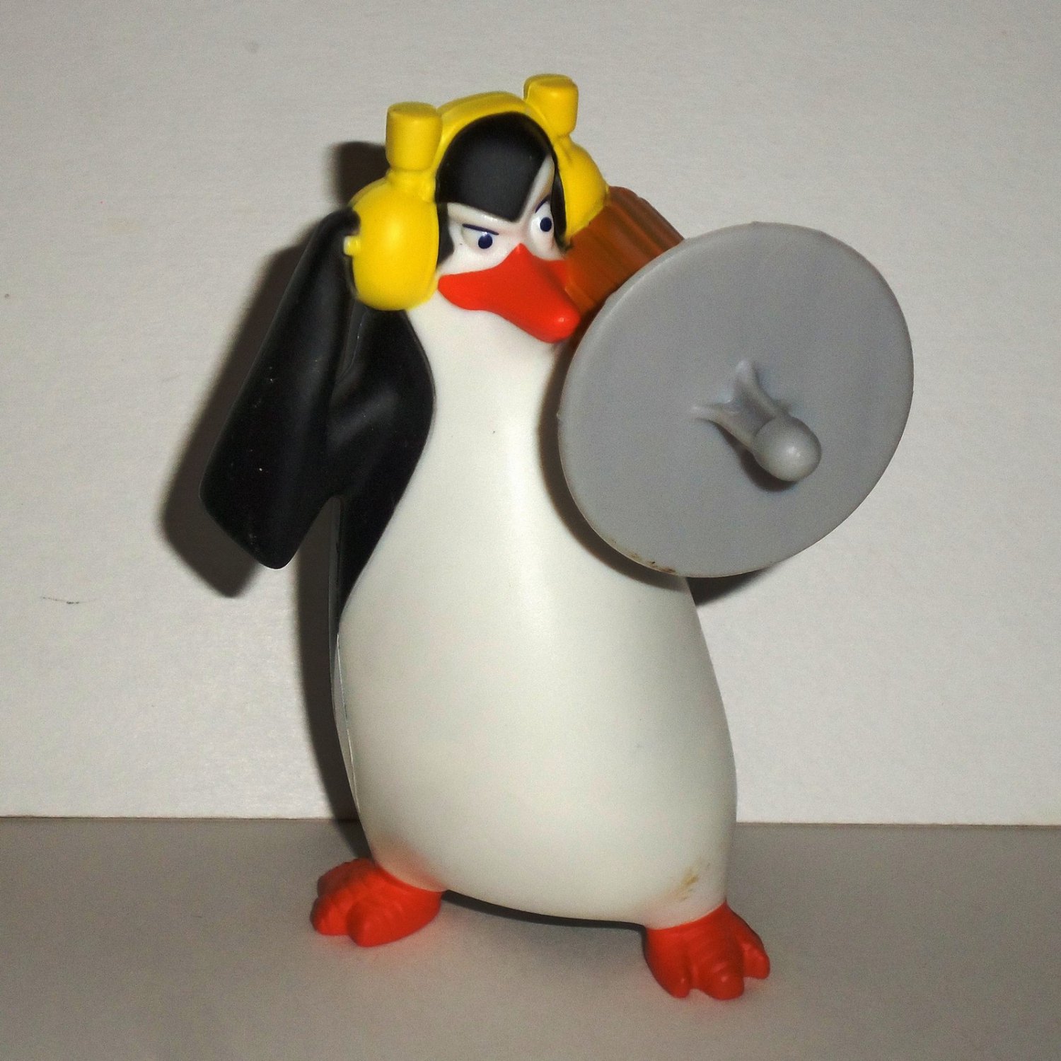 Mcdonald S 2014 Penguins Of Madagascar Kowalski Launcher Happy Meal Toy Loose Used