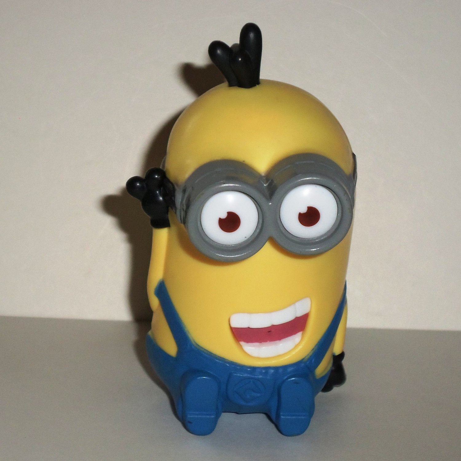 Despicable Me 2 McDonalds 2013 Happy Meal Minion Toy-Tim Giggling