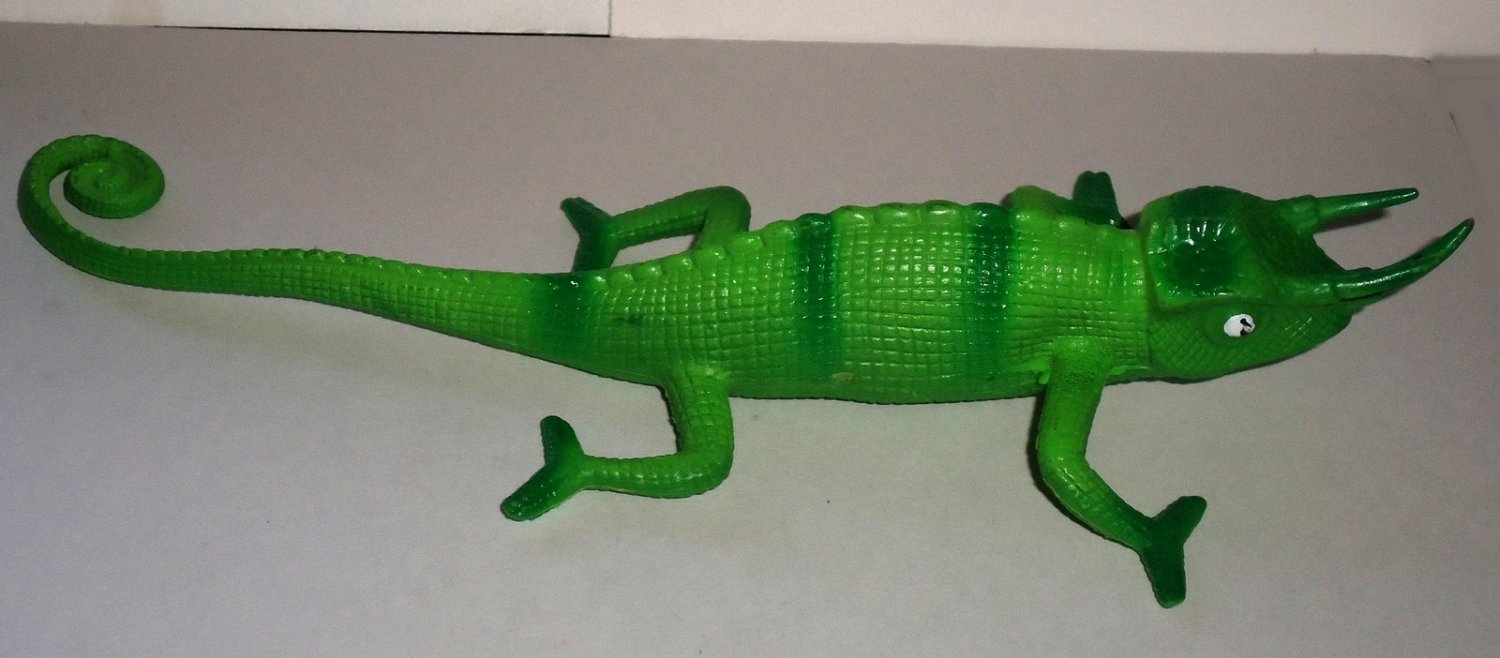 Greenbrier 9" Long Plastic 3 Horned Chameleon Lizard Toy Animal Figure Loose Used