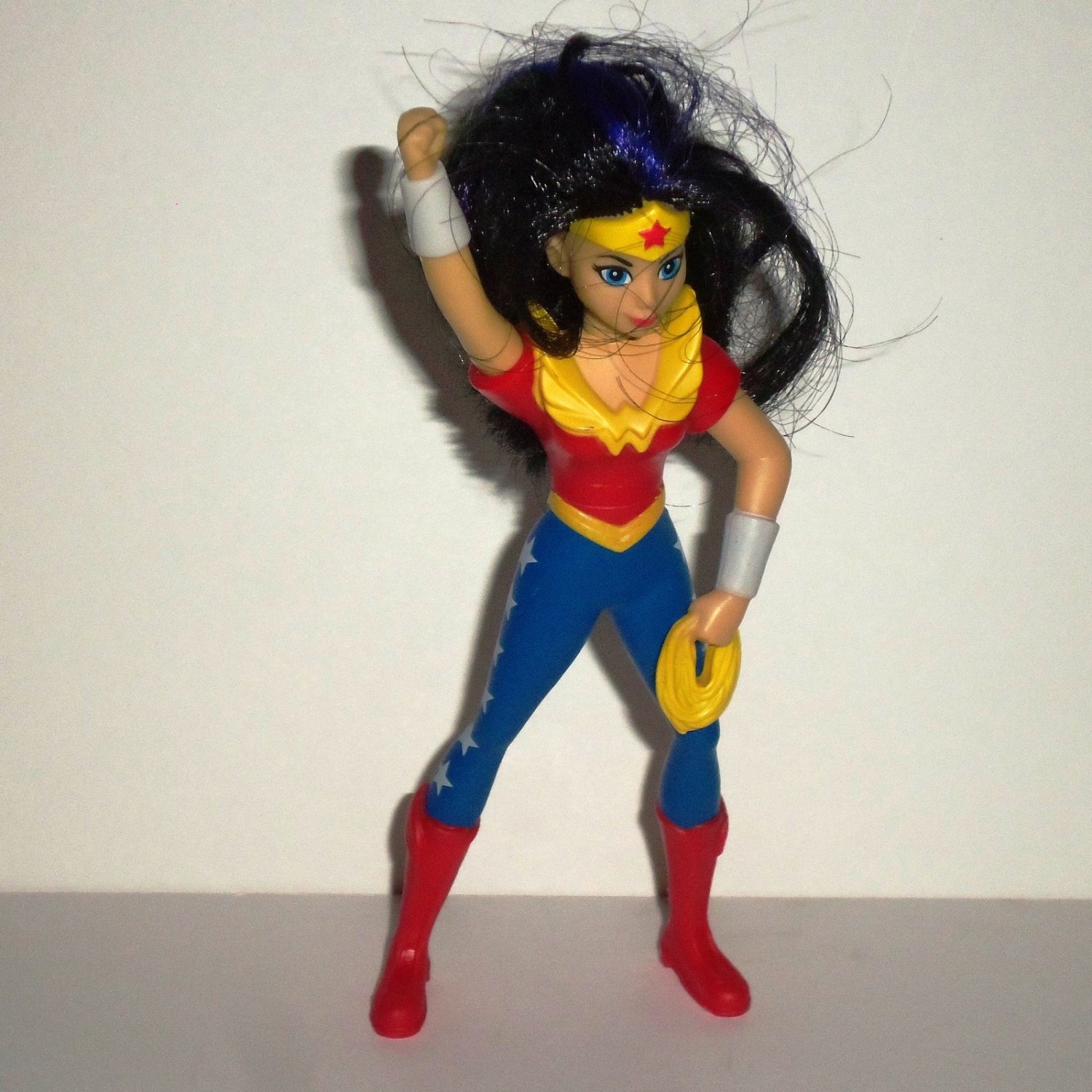 wonder woman happy meal toy