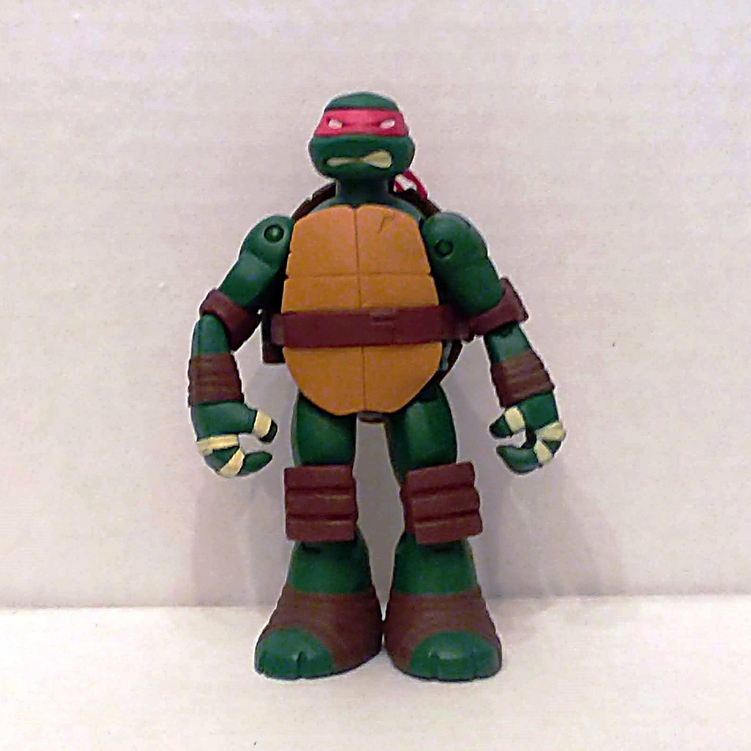 Teenage Mutant Ninja Turtles 2013 Battle Shell Raphael Action Figure 