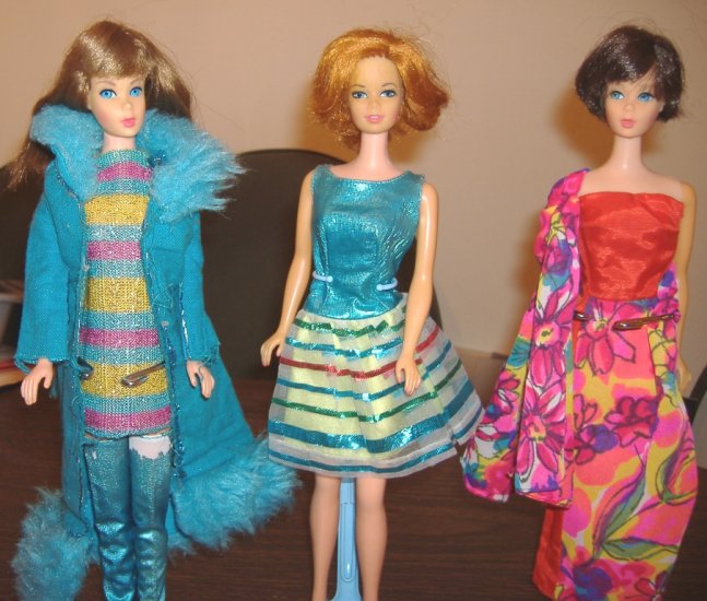 Mod Barbie lot dolls, clothes, accessories vintage 1960's