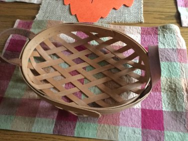 Gerald E Henn Workshops 10" oval baker open weave basket in fruitwood stain