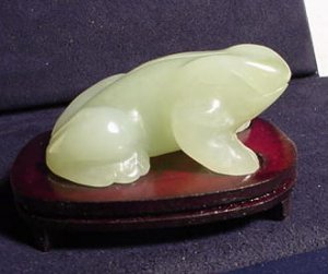 Hand Carved Genuine JADE Frog