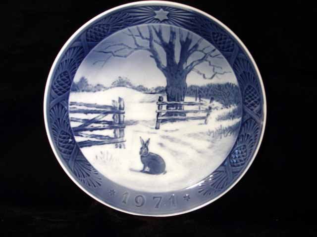 Royal Copenhagen Denmark 1971 Xmas Plate Hare in Winter