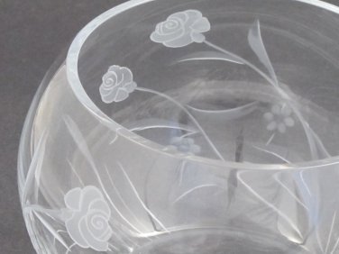 24% hand cut crystal bowl Rose pattern
