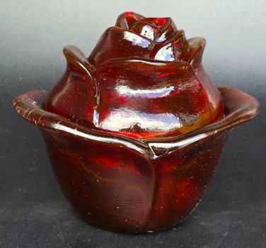 L.E Smith Glass red cabbage bowl with lid