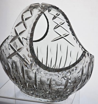 Hand cut large crystal basket 10.5 lbs