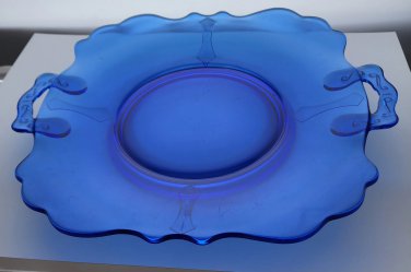 L.E Smith Glass blue double shield bred tray