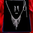 Necklace with matching earings X 032