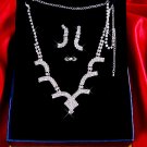 Necklace with matching earings X 031