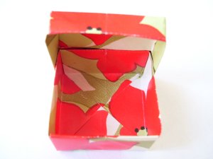 Origami boxes &acirc;�� Mini - Flowered Square