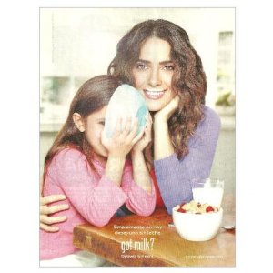 SALMA HAYEK & DAUGHTER got milk? Milk Mustache Magazine Ad SPANISH LANGUAGE