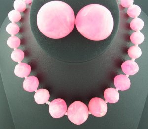 Pink Marble Lucite Long Single Strand Necklace and Button Style Earrings Set2002