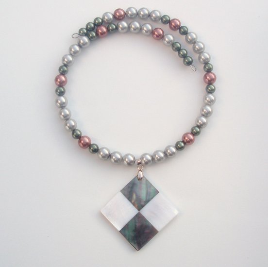 Checkerboard Pearl Choker
