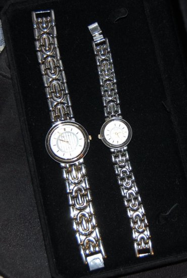 Charles Deleon His & Hers Stainless Steel Watch Set Pre-Owned