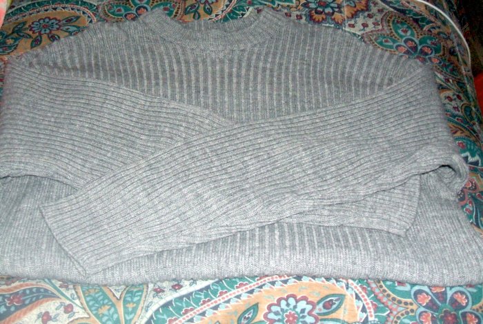Mens Koman Sports Gray Long Sleeve Sweater New No Tags
