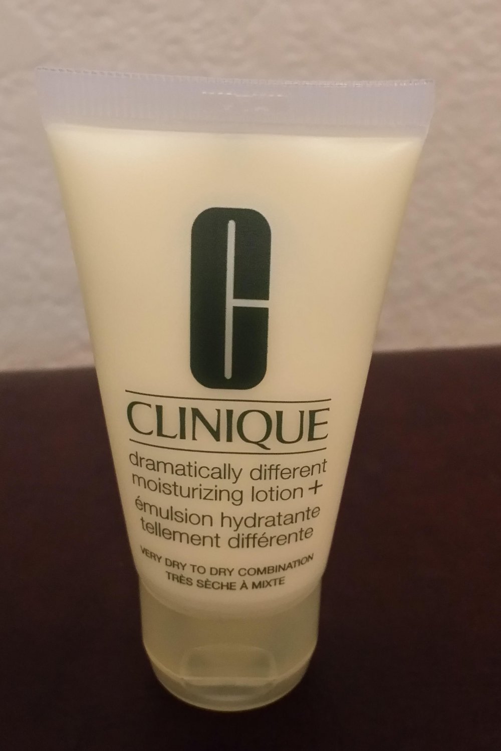 Clinique Dramatically Different Moisturizing Lotion Oz Deluxe Size Bnnb