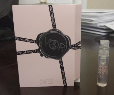 Viktor Rolf Flowerbomb Edp 1 2 Ml Sample Bn