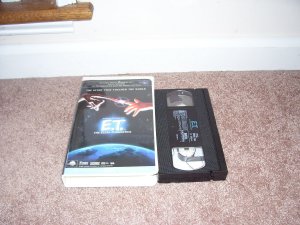 E.T. Extra-Terrestrial VHS VIDEO ~MINT CONDITION~ 1996