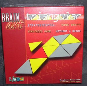 BRAIN ART TRIANGULAR Strategy Puzzle Game NIB